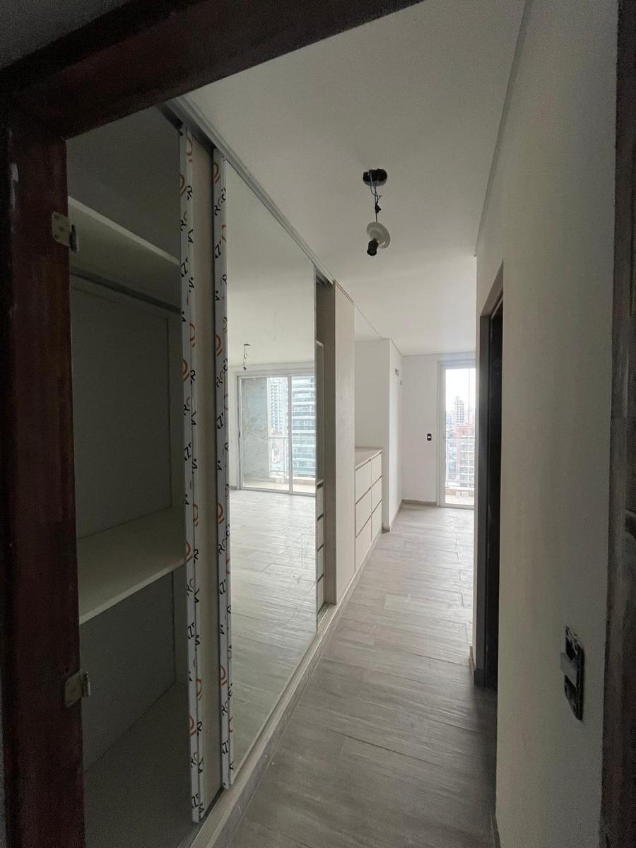 Depto en Venta - 2 Dorm - Santa Fe 200 2