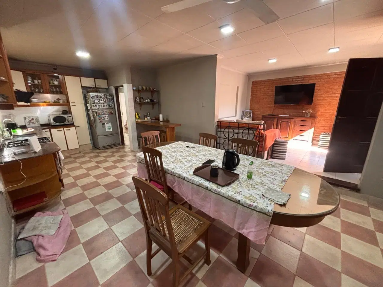 CASA EN VENTA - JURAMENTO 700 3