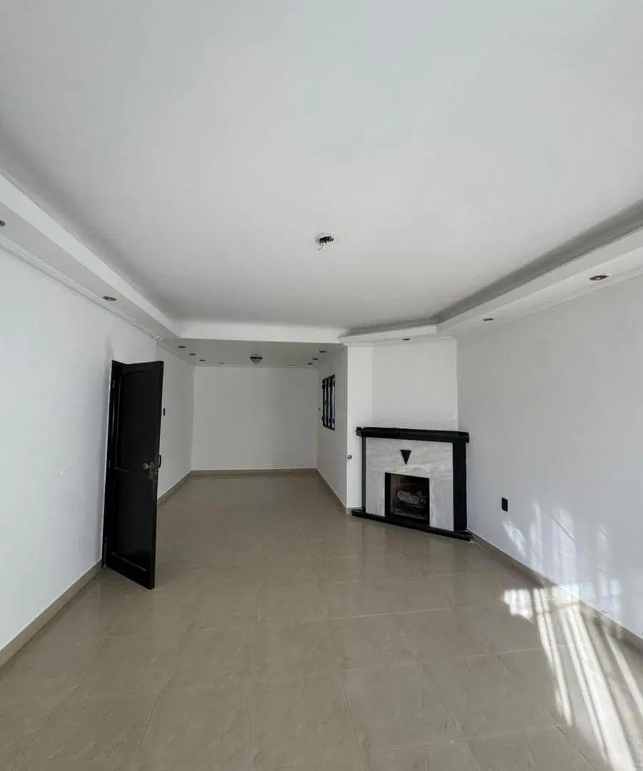 CASA EN ALQUILER - MATE DE LUNA 4000 3