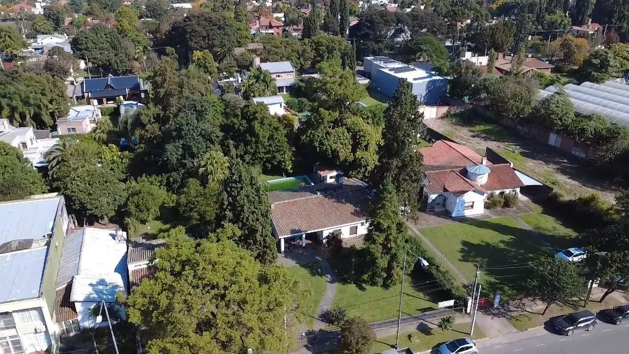 CASA EN VENTA AV ACONQUIJA 2