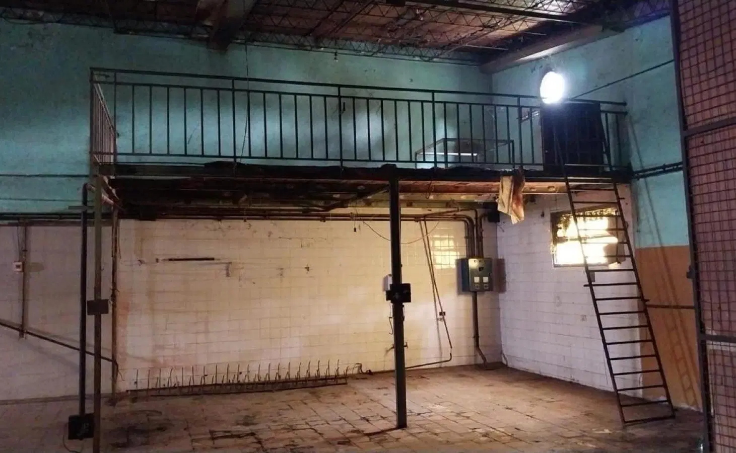 GALPON EN VENTA Y/O ALQUILER - ZONA EX ABASTO 5