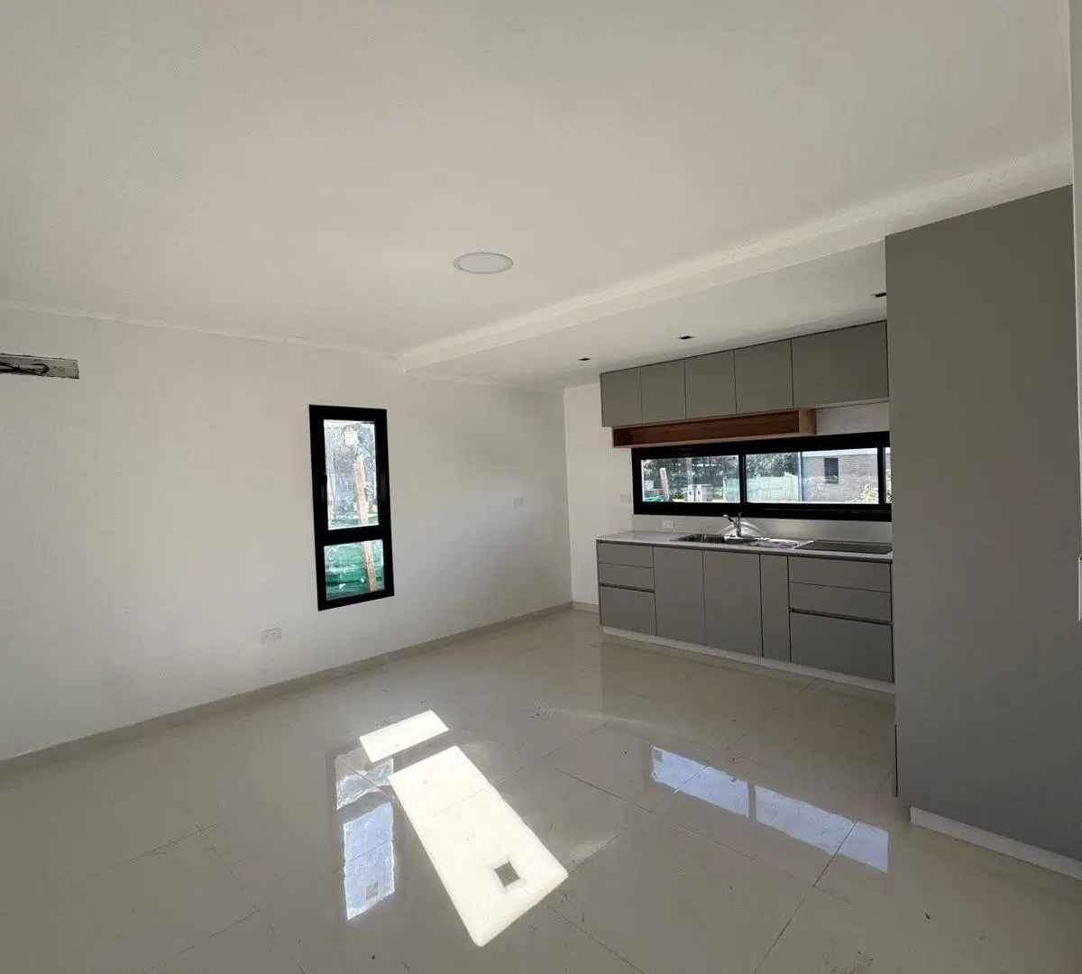 CASA EN VENTA - LABRADORES I 2