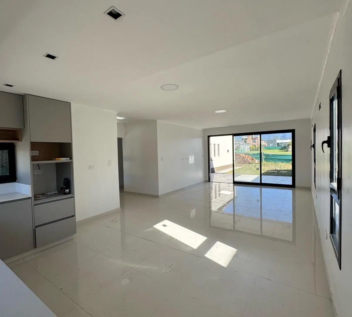 CASA EN VENTA - LABRADORES I 3