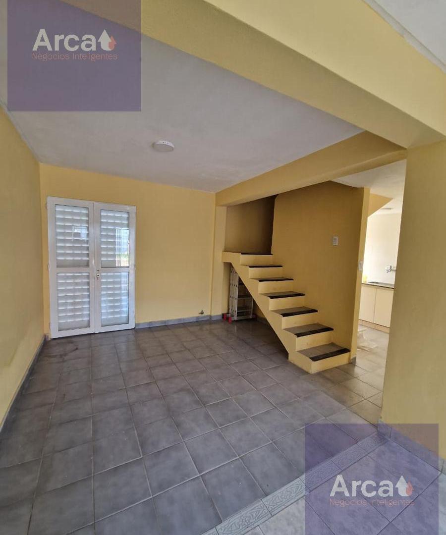 Foto de Casa EN VENTA - LOS TULIPANES Y ANZORENA, imagen 5