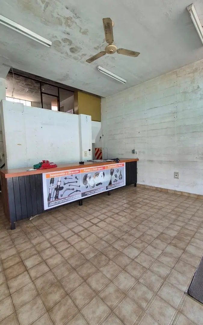Local en Barrio G. Lehmann 4