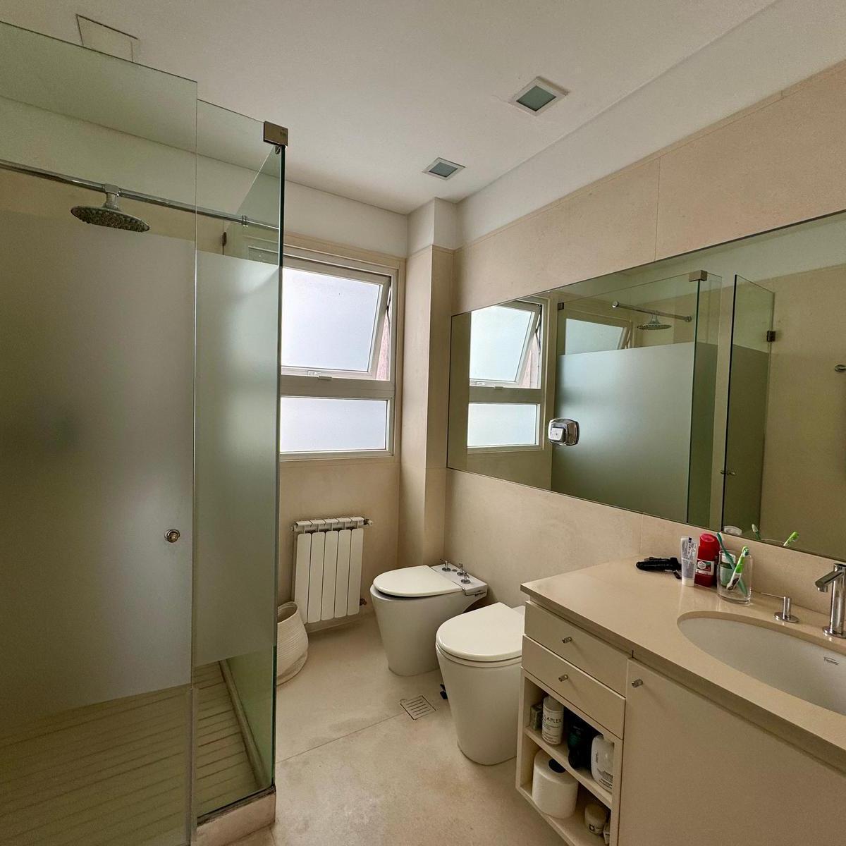 Venta de Departamento 6 Ambientes con Cochera en Recoleta 4