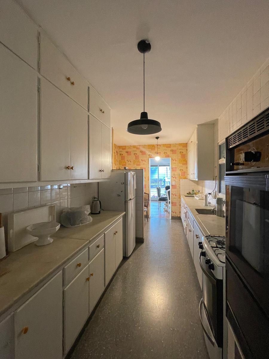Venta de Departamento 4 Ambientes con Cochera en Recoleta 2