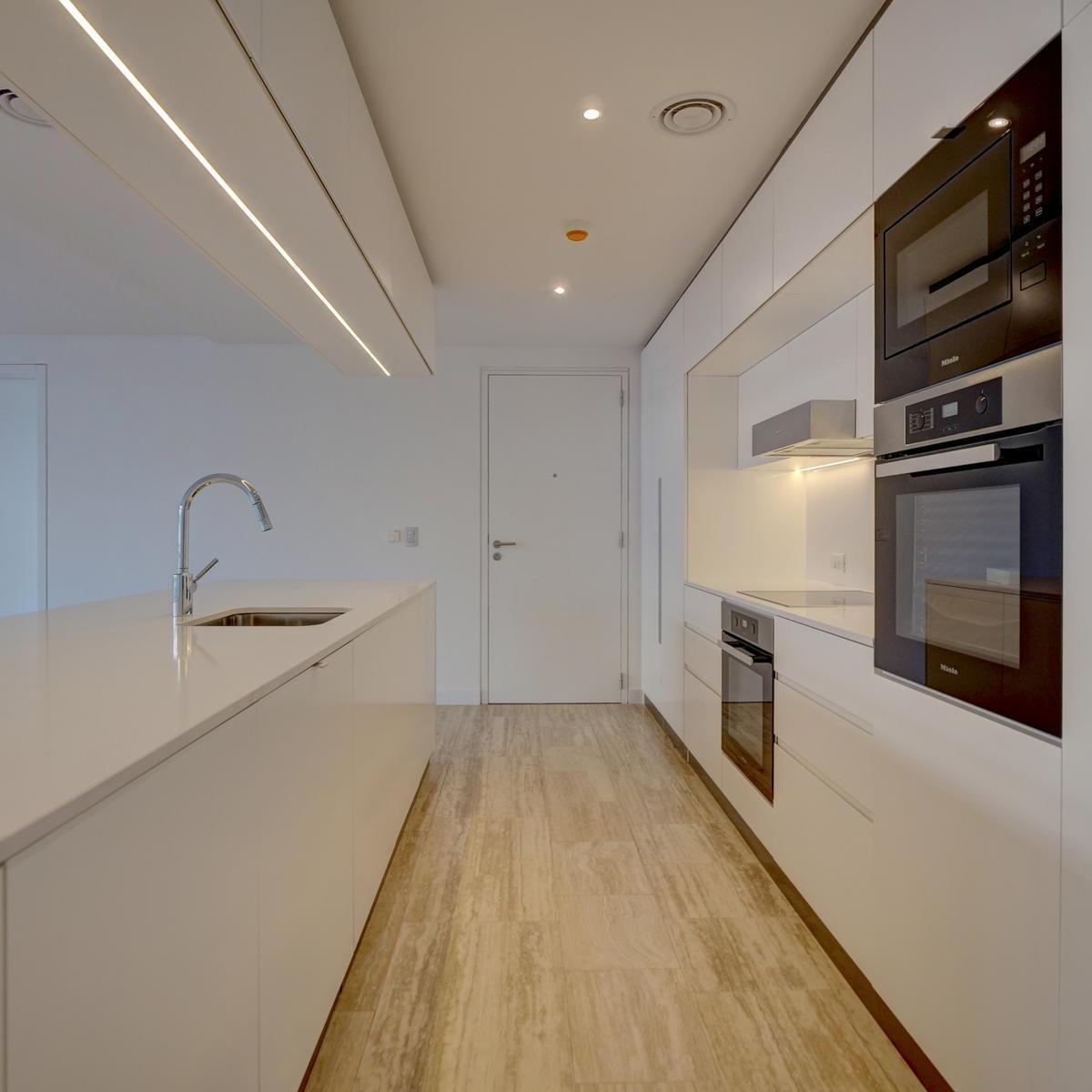Venta de Departamento 4 Ambientes en Puerto Madero 2