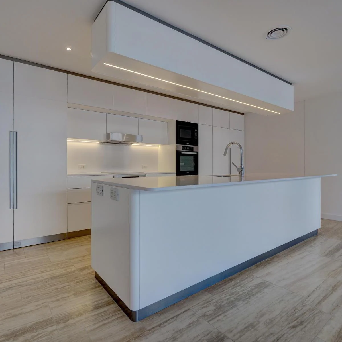 Venta de Departamento 4 Ambientes en Puerto Madero 5