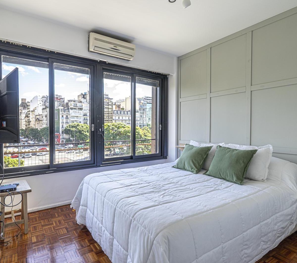 Venta de Departamento 5 Ambientes en Retiro 2