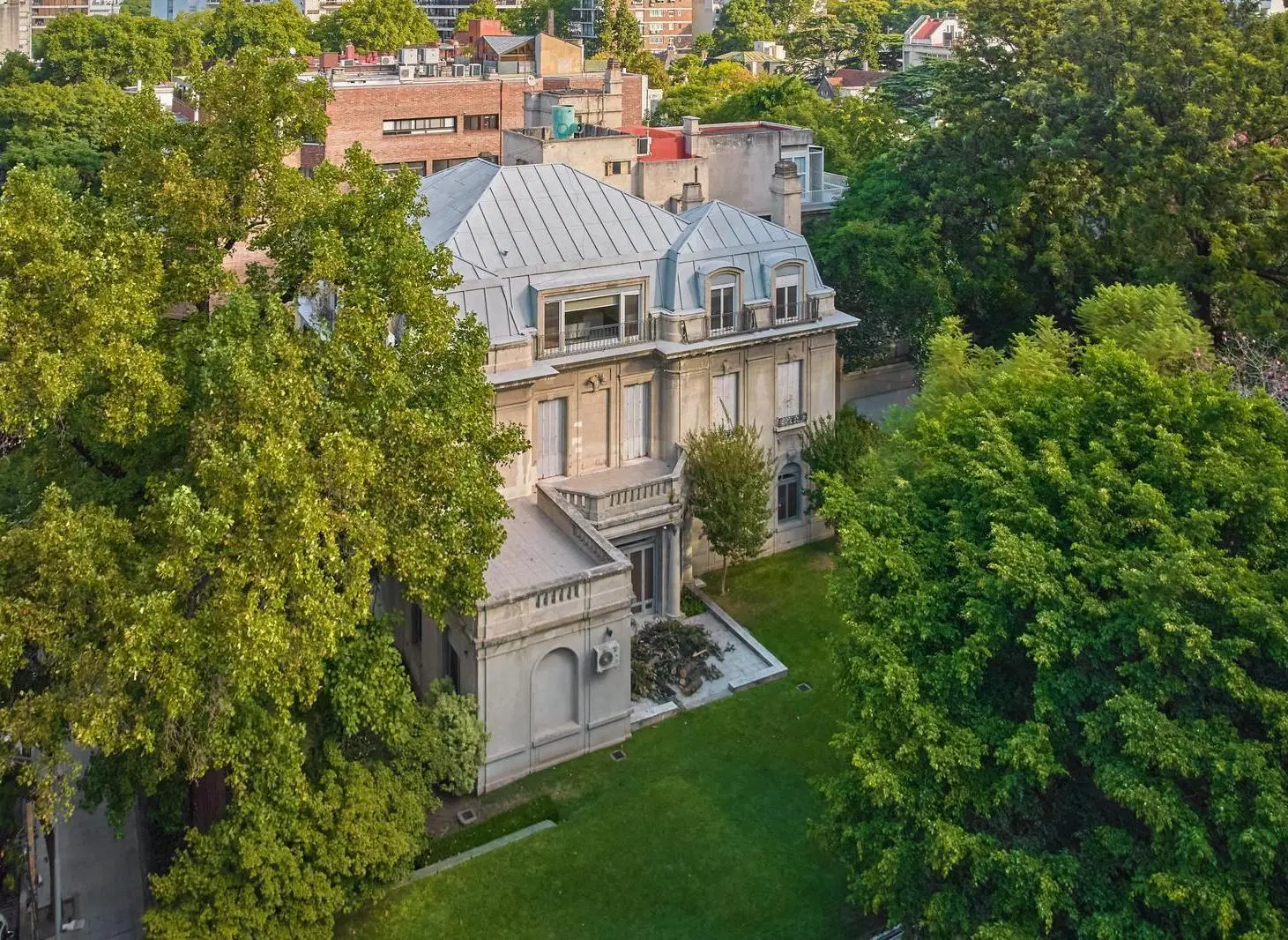 Mansión en venta en Belgrano 2