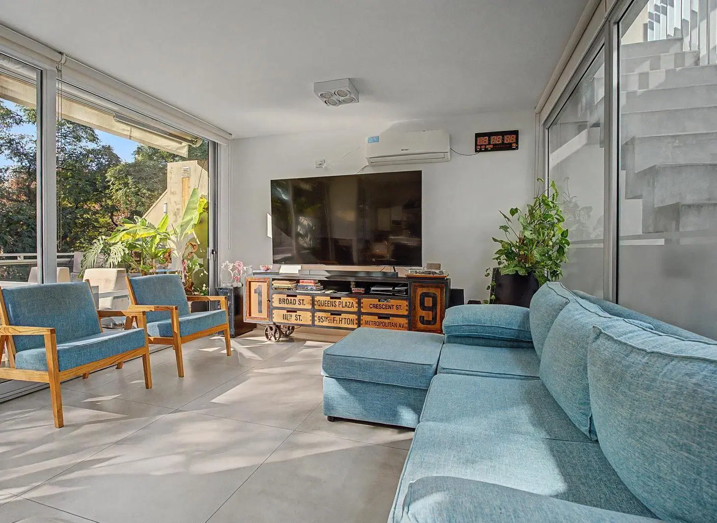 Departamento 4 ambientes con terraza, pileta y parrilla 3