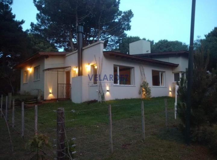 DISPONIBLE 1° QUINCENA DE ENERO - casa para 6 personas - Pinamar