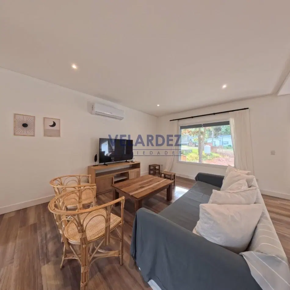Casa 4 dormitorios en Costa Esmeralda - Barrio Senderos 4 2