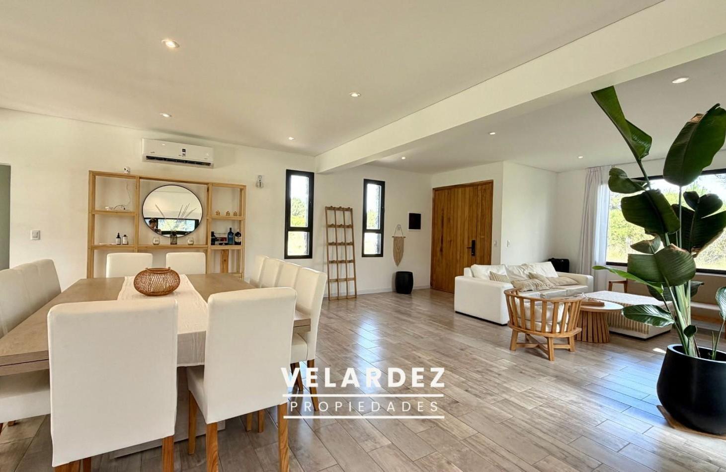 Foto de Casa en Venta en Costa Esmeralda GAS NATURAL, imagen 4