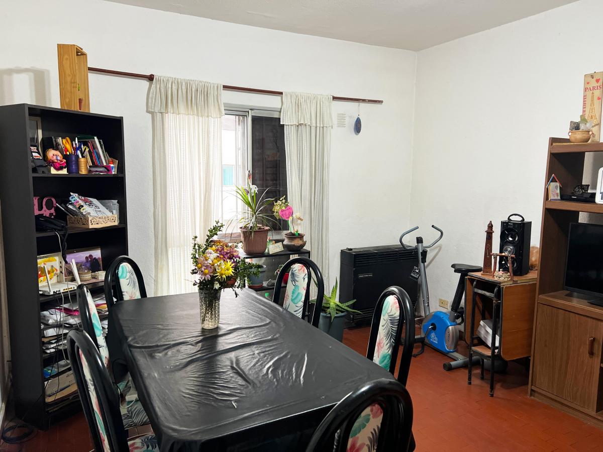 Foto de Venta Departamento Wilde, 4 Ambientes, 3 Dorm. 1 Baño, imagen 2