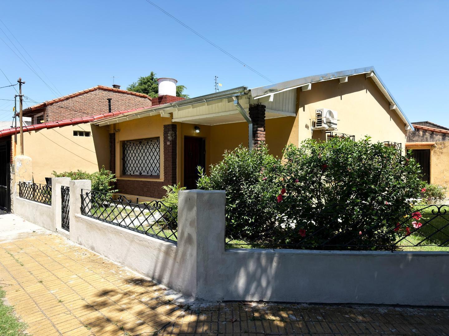 Venta Casa Wilde 3 ambientes, 2 dorm, 1 baño