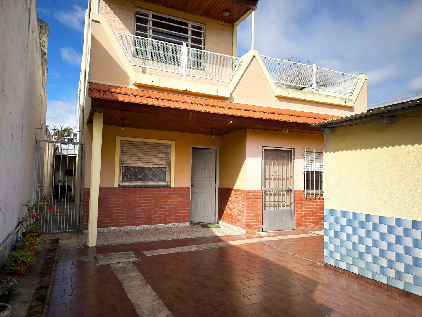 Venta casa Wilde 4 Ambientes, 3 Dorm, 2 Baños