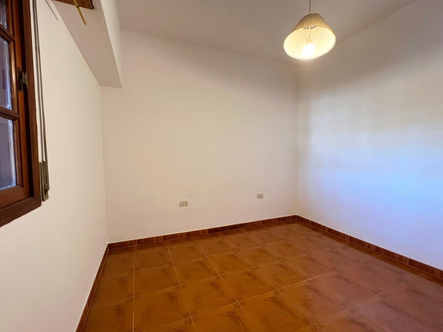 Foto de Alquiler Casa Tipo PH, 3 Amb, 2 Dorm. Baño, imagen 2