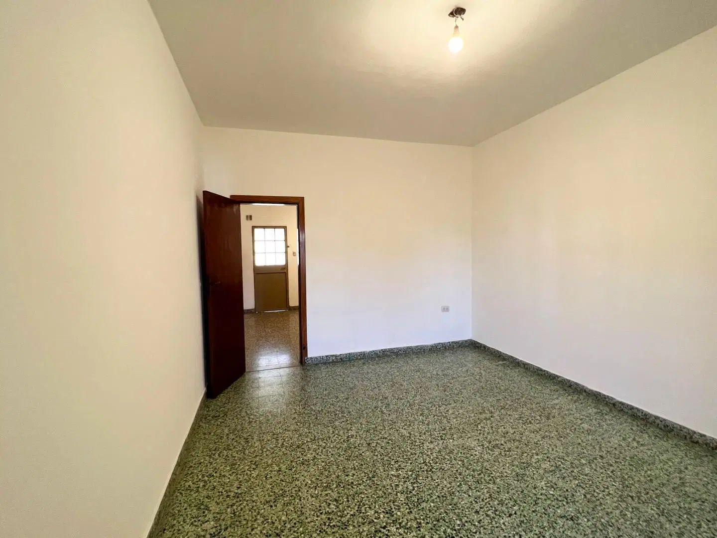 Alquiler Casa Tipo PH, 3 Amb, 2 Dorm. Baño 1
