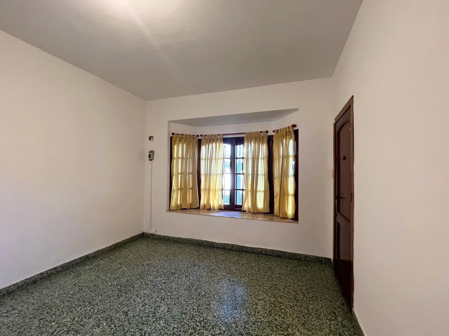 Alquiler Casa Tipo PH, 3 Amb, 2 Dorm. Baño 4