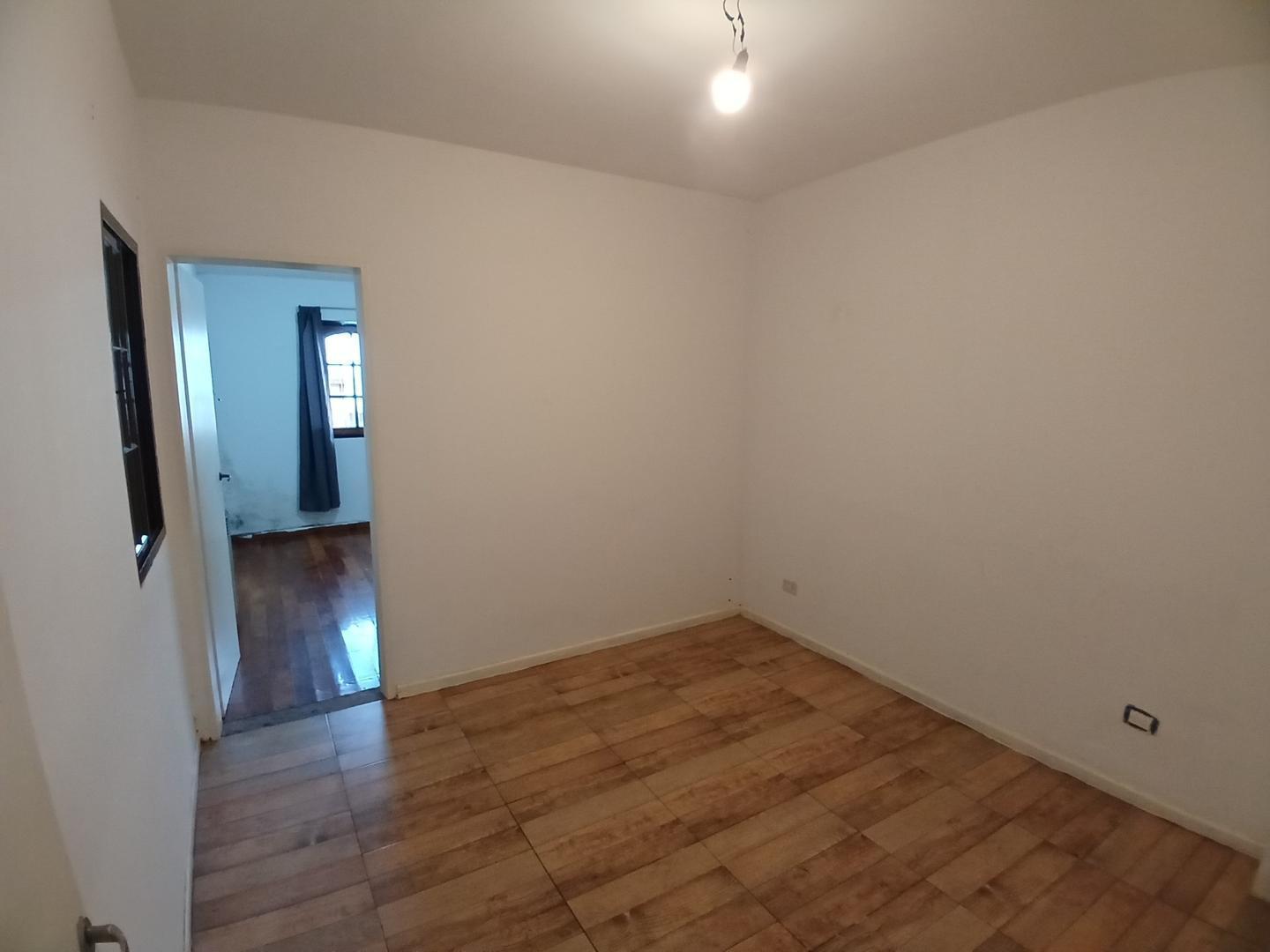 Foto de Alquiler PH T/ Casa Wilde, 3 Amb, 2 Dorm. Baño, Cochera, imagen 5