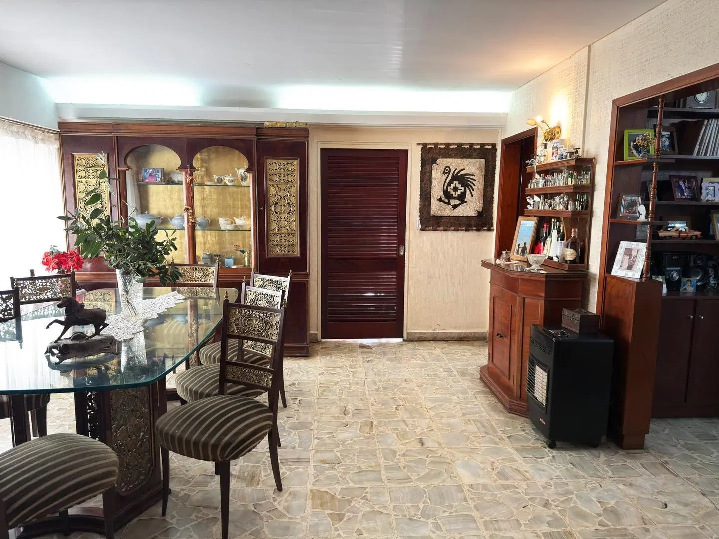 Venta Casa Don Bosco 4 ambientes, 3 dorm, 2 baños 1
