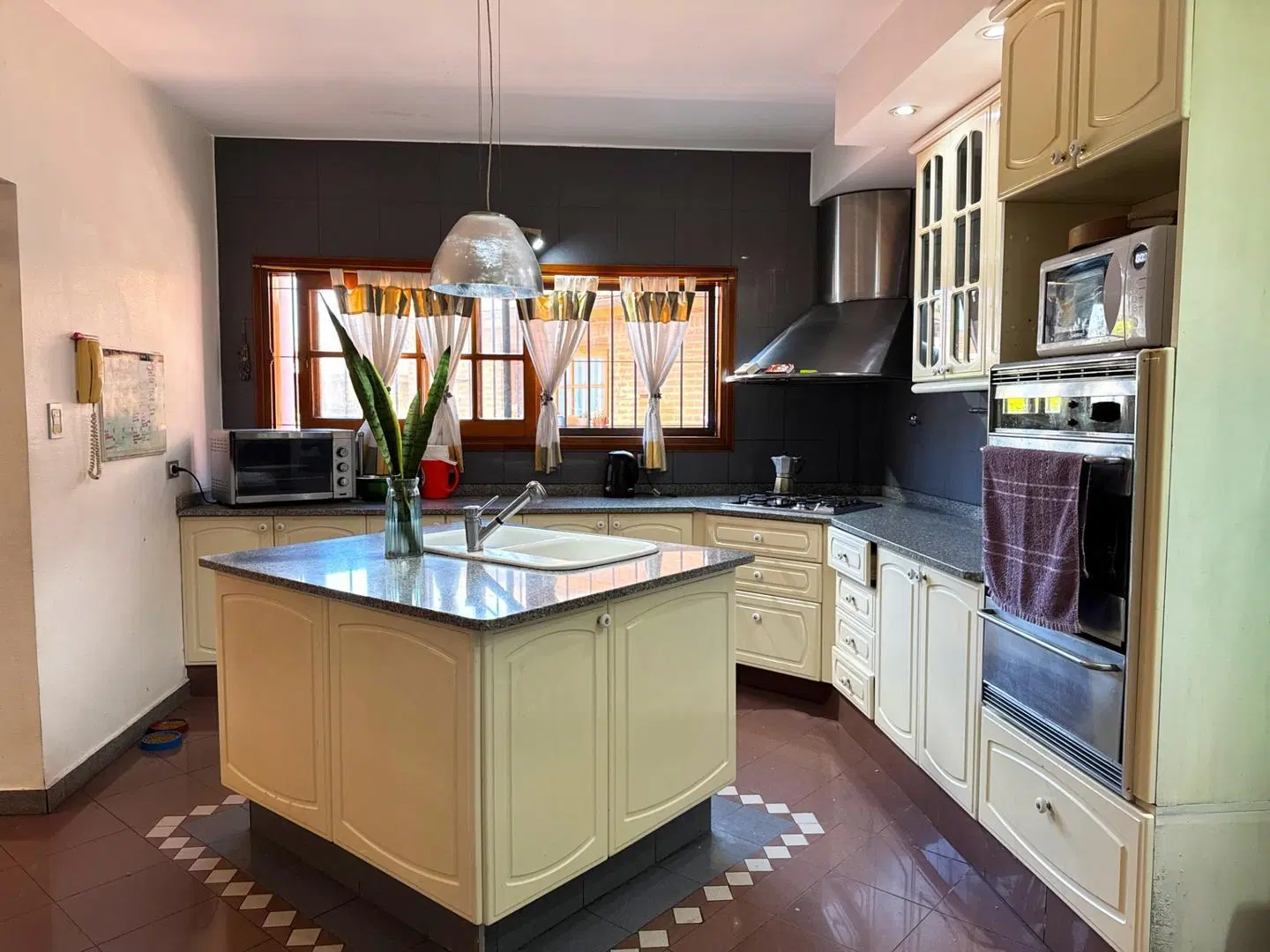 Alquiler Casa Wilde, 5 Amb, 4 Dorm, 3 Baños, Cochera, jardín 5