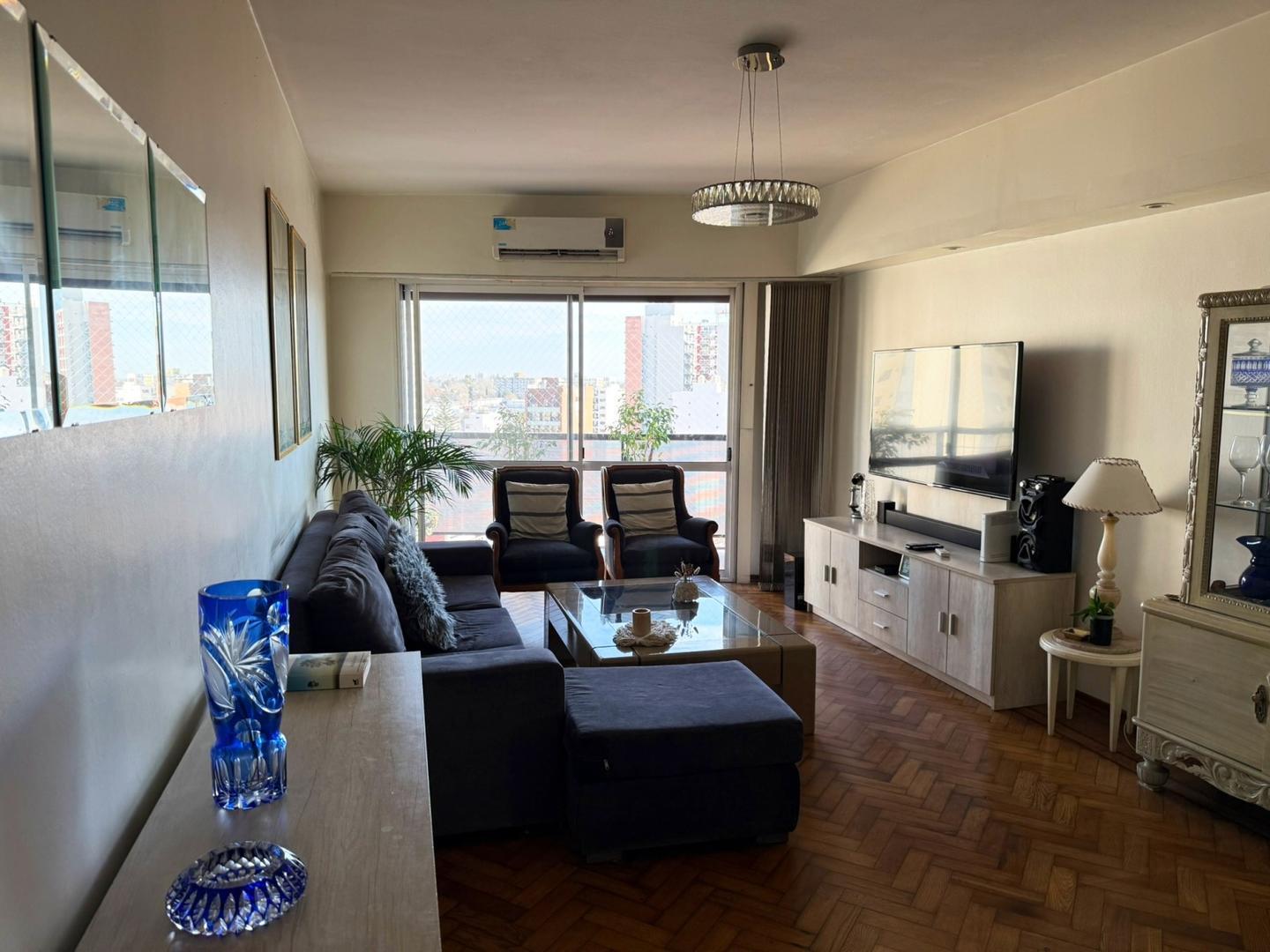 Foto de Venta Departamento Avellaneda, 4 Ambientes, 3 Hab, 2 Baños, imagen 1