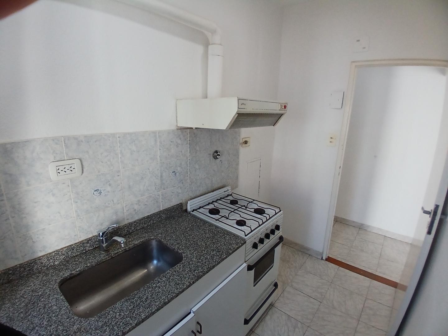 Foto de Alquiler Departamento Wilde, 3 Ambientes, 2 Dorm. 1 Baño, imagen 1