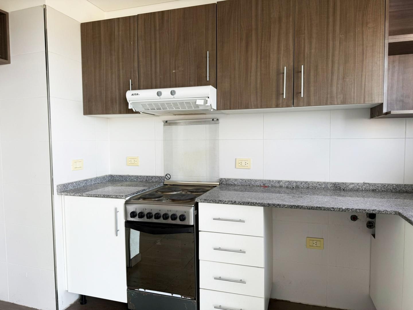 Foto de Alquiler Depto Quilmes, 2 Amb, 1 Dorm. 2 Baño, Doble Cochera, imagen 5