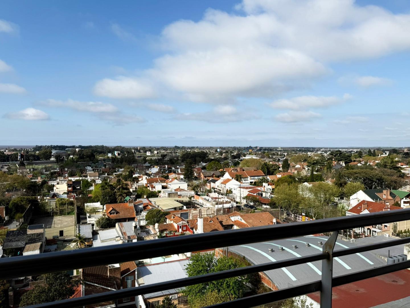 Foto de Alquiler Depto Quilmes, 2 Amb, 1 Dorm. 2 Baño, Doble Cochera, imagen 3