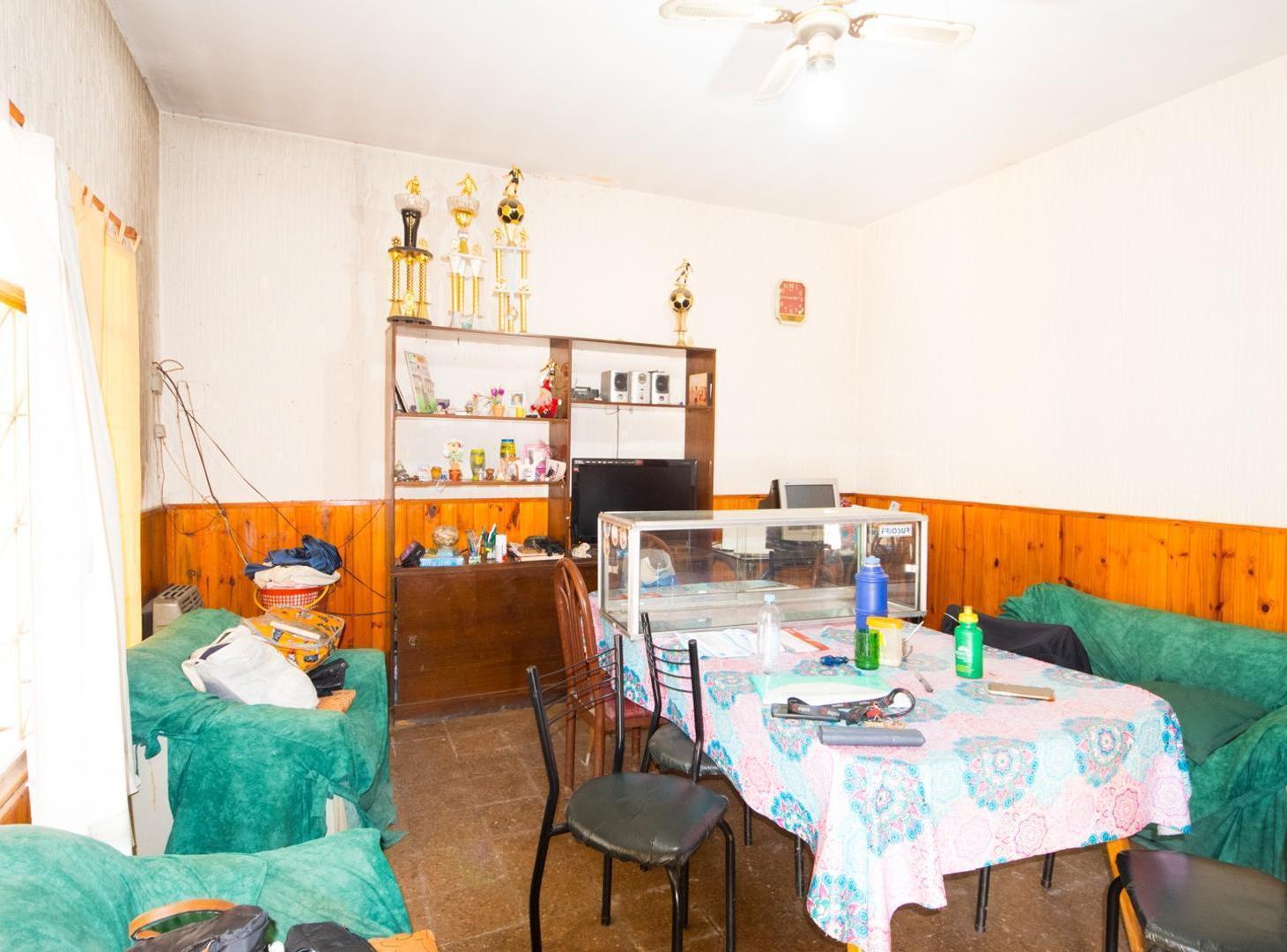 Foto de Venta Casa Wilde 4 ambientes, 3 dorm, 1 baño, imagen 2