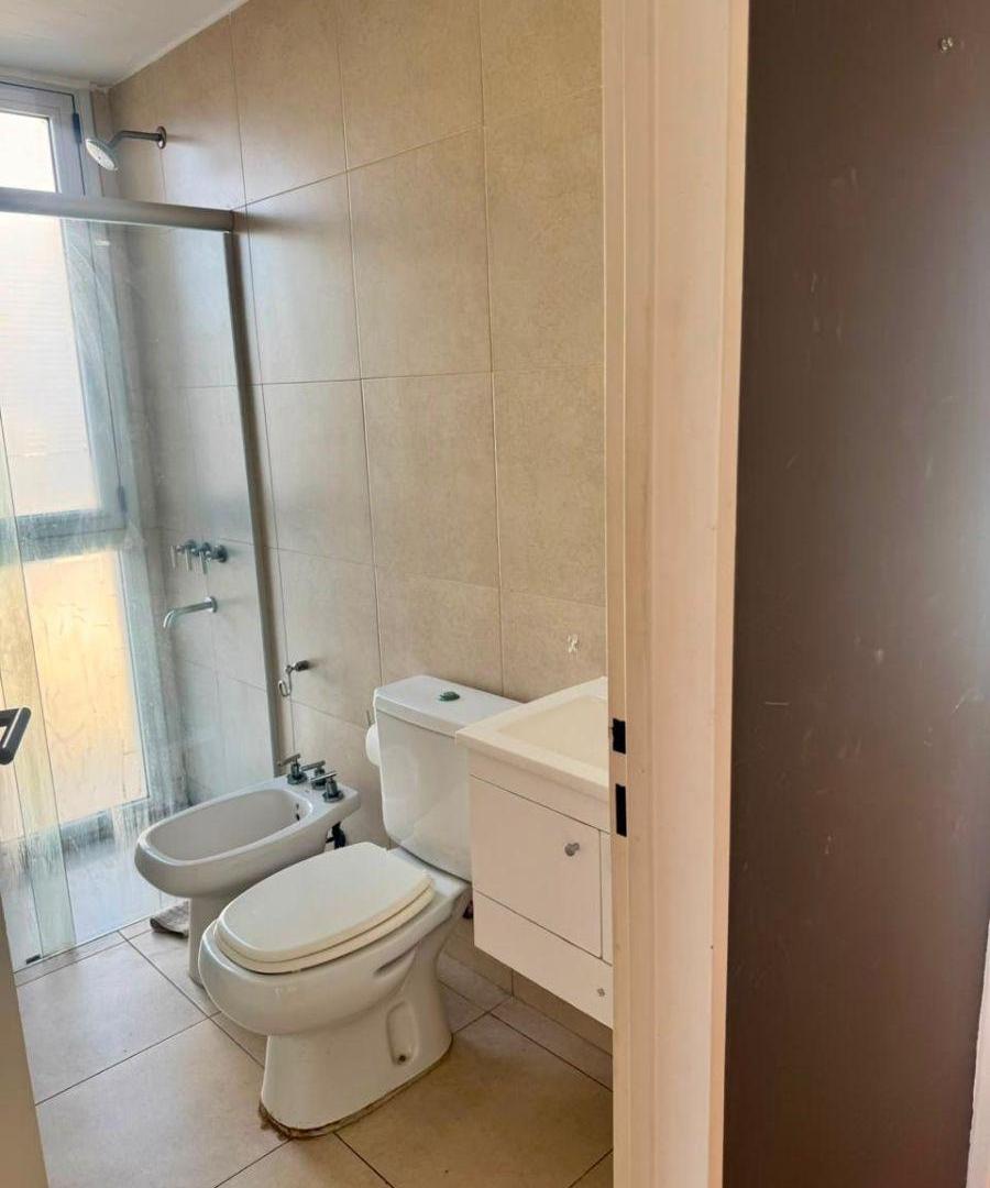 Foto de Alquiler Departamento 2 Ambientes ¡excelente Oportunidad! Amplia, imagen 4