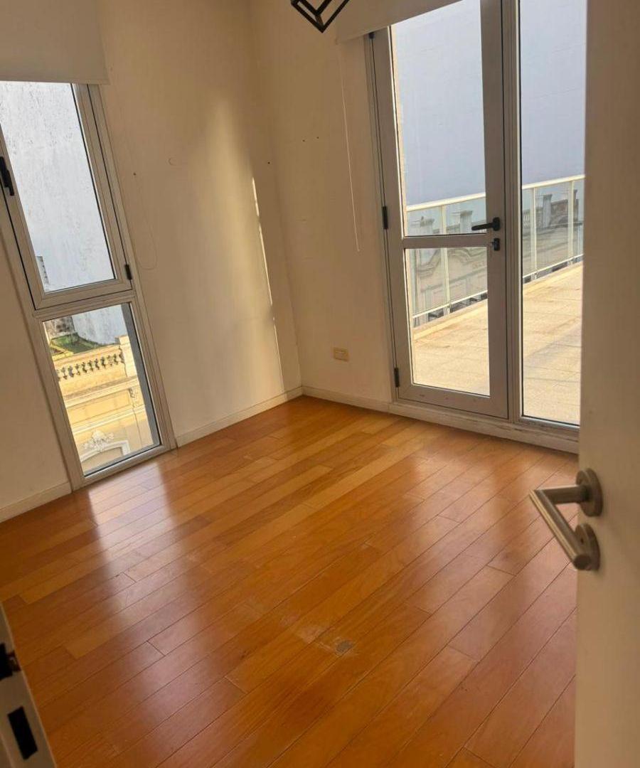 Foto de Alquiler Departamento 2 Ambientes ¡excelente Oportunidad! Amplia, imagen 1