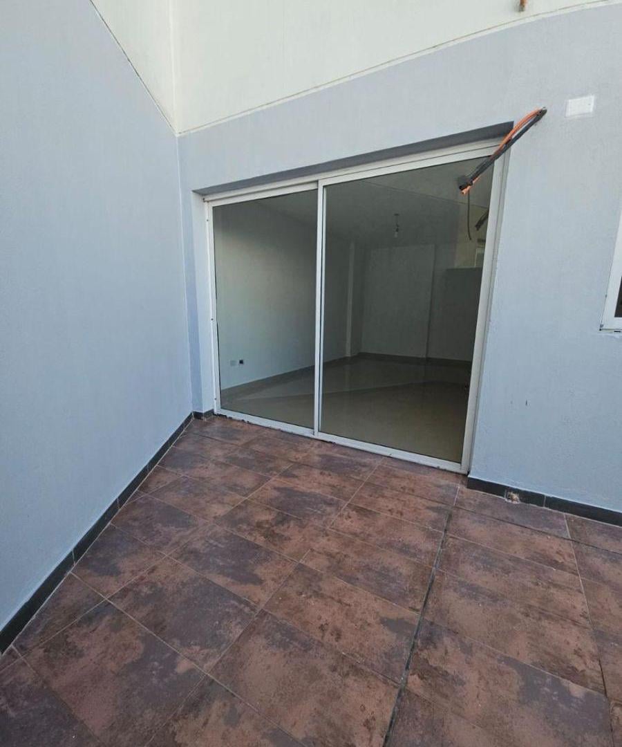 Foto de ALQUILER DE PARTAMENTO DE 2 AMBIENTES CON AMPLIO PATIO, imagen 3