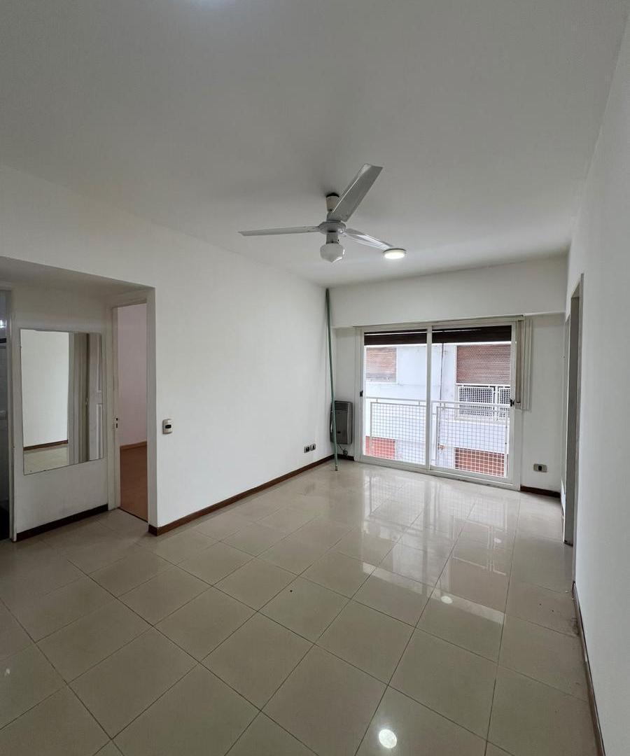 Foto de ALQUILER – 2 AMBIENTES EN OLIVOS | AV. DEL LIBERTADOR 1700, imagen 2