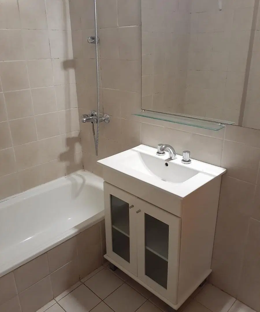 Departamento súper luminoso con vista abierta, pileta y parrilla 3