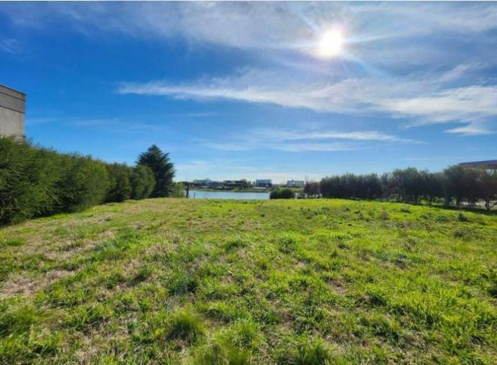 Foto de LOTE EN VENTA EN SAN SEBASTIÁN – ÁREA 5 | 992 m² | VISTA A LA LAGUNA, imagen 2
