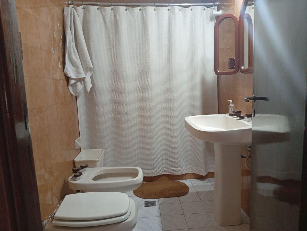 Casa Venta 5 Ambientes Liniers Ideal Dos Familias 3