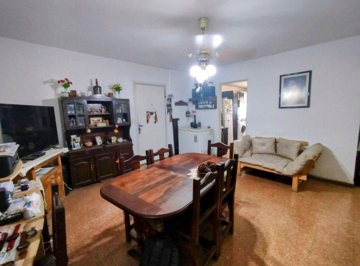 VENTA DEPARTAMENTO 4 AMBIENTES LOMAS COCHERA 2