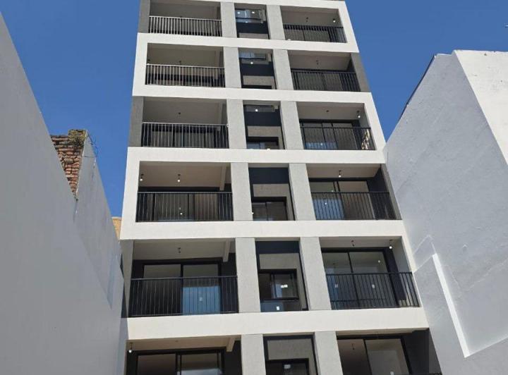 VENTA DEPARTAMENTO 2 AMBIENTES PARQUE CHAS ESTRENO 3