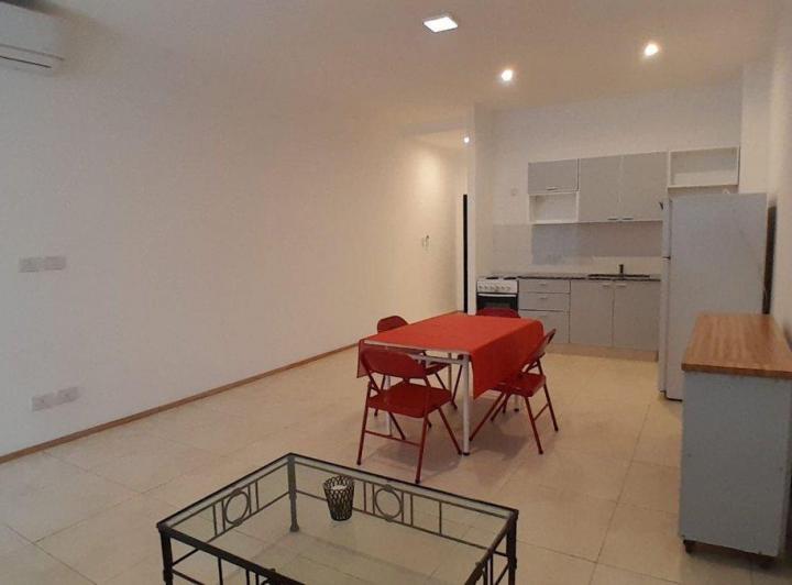 ALQUILER DEPARTAMENTO 2 AMBIENTES   FLORES 1