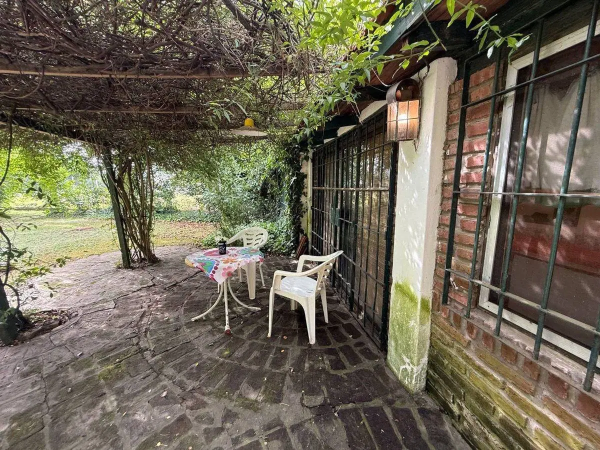 VENTA CASA QUINTA 2 AMBIENTES FCO.ALVAREZ C/PILETA 5