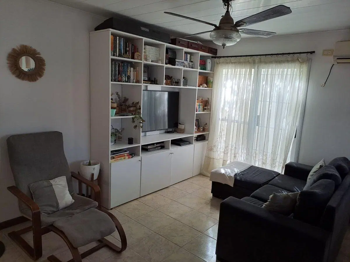 VENTA CASA  4 AMBIENTES GRAL RODRIGUEZ APTO CREDIT 3