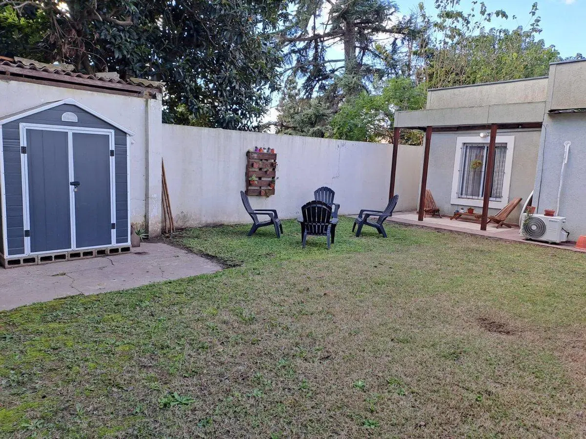 VENTA CASA  4 AMBIENTES GRAL RODRIGUEZ APTO CREDIT 2