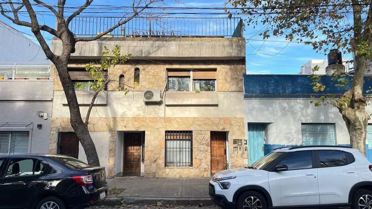VENTA CASA 4 AMBIENTES EN LINIERS APTO CREDITO 5