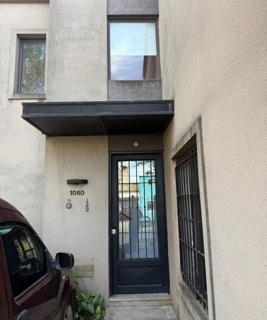 VENTA CASA 4 AMB MORENO CON COCHERA BARRIO CERRADO 5