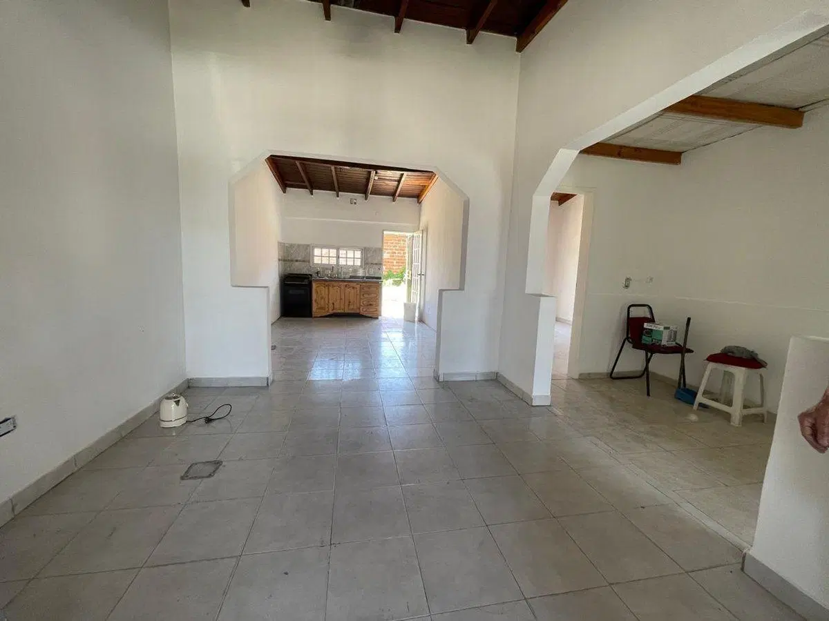 VENTA CASA 4 AMBIENTES GONZALEZ CATÁN 2