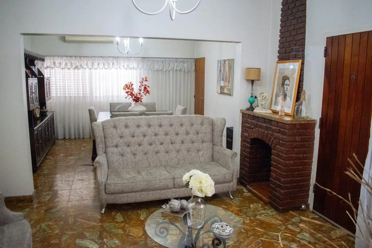 VENTA CASA 3 AMBIENTES MAS LOCAL VILLA LUZURIAGA 4
